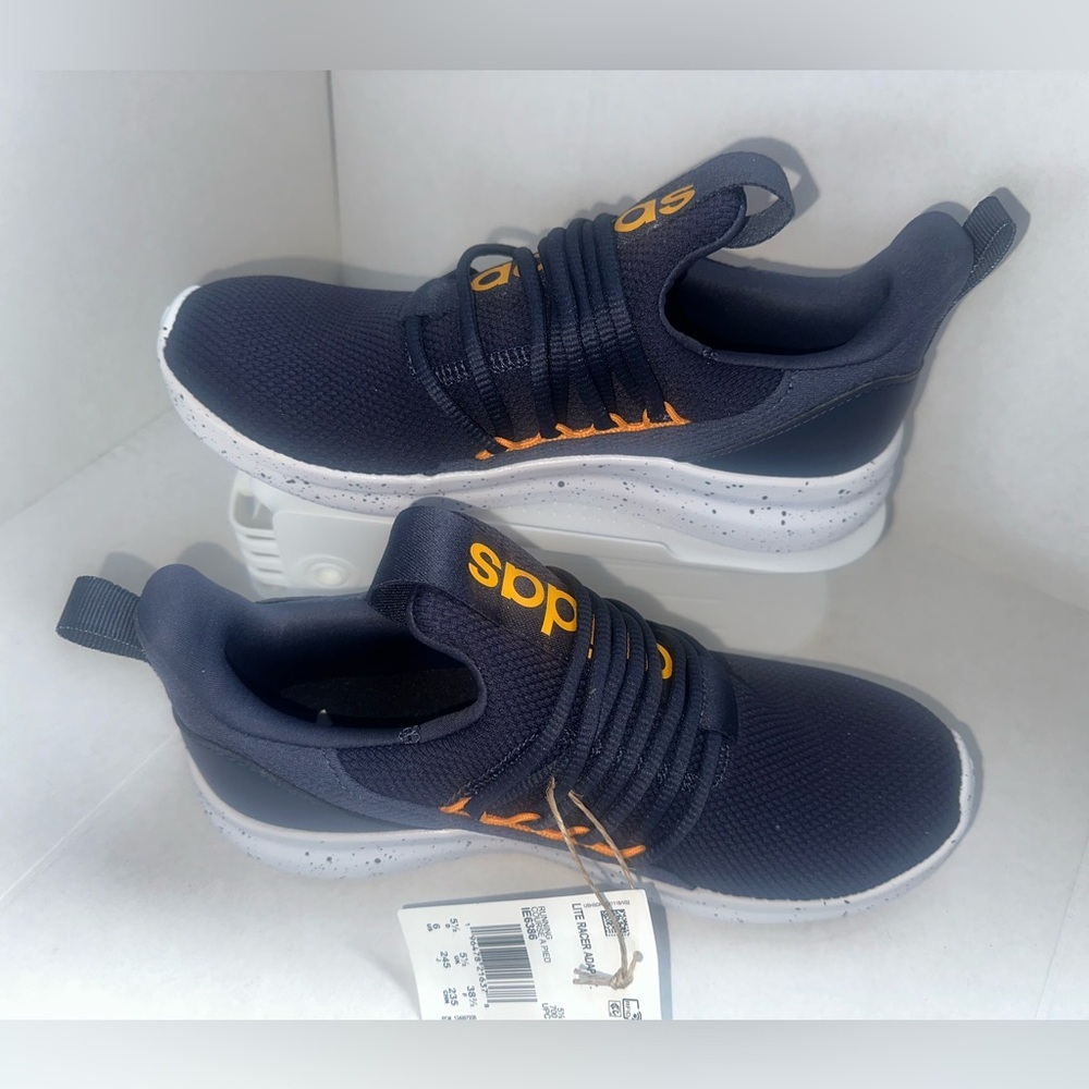 STYLISH, ADIDAS SNEAKERS for women size 6